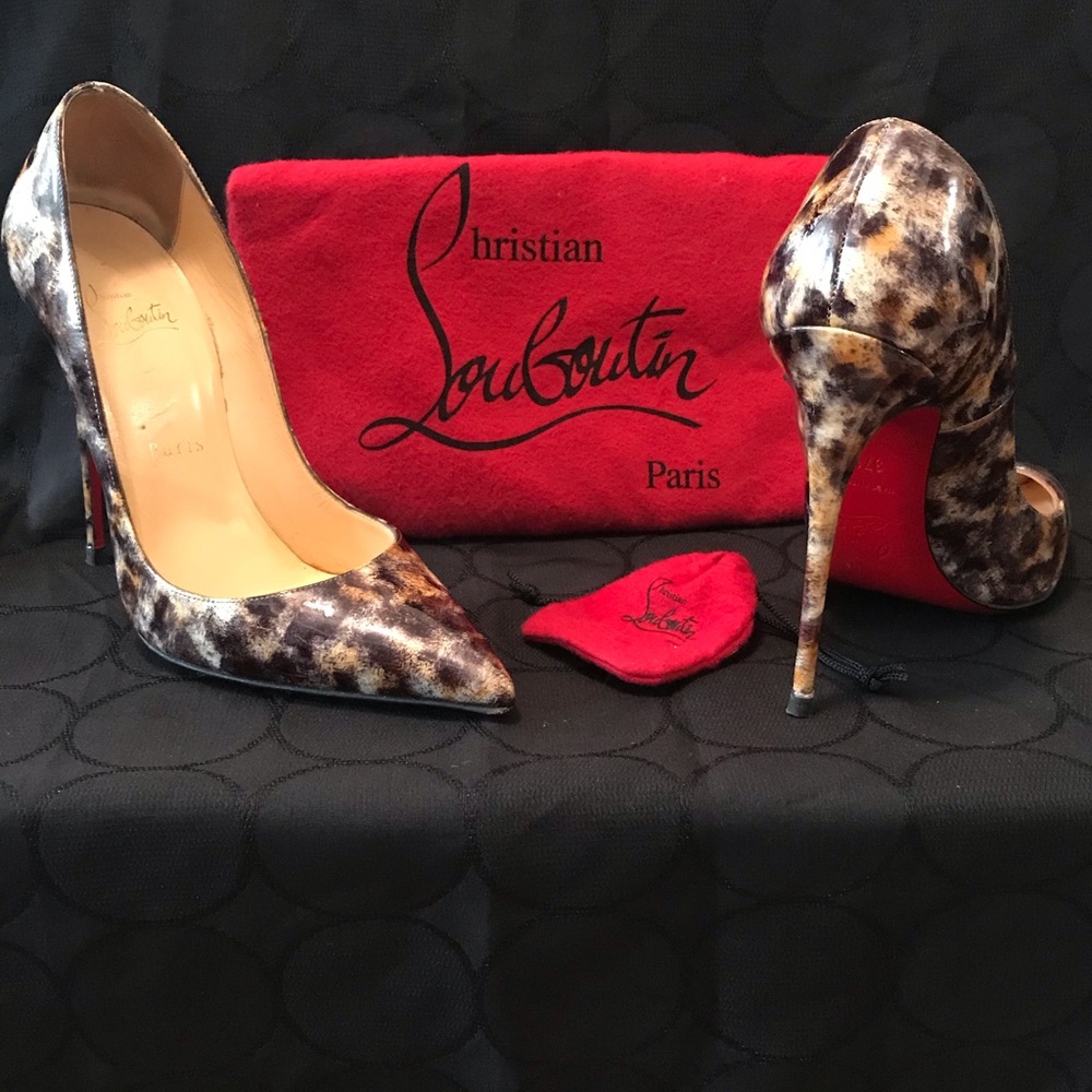 CHRISTIAN LOUBOUTIN  So Kate 120 Pump
